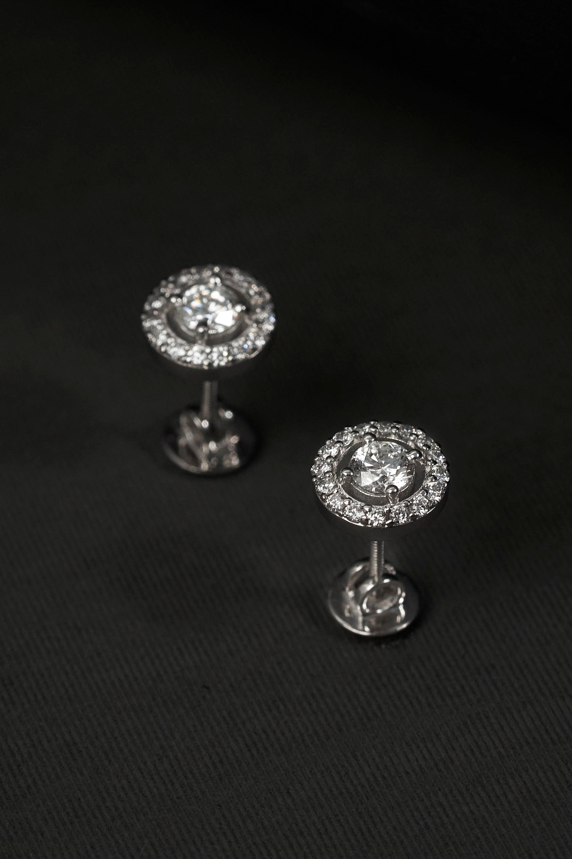 50 pointer diamond halo studs