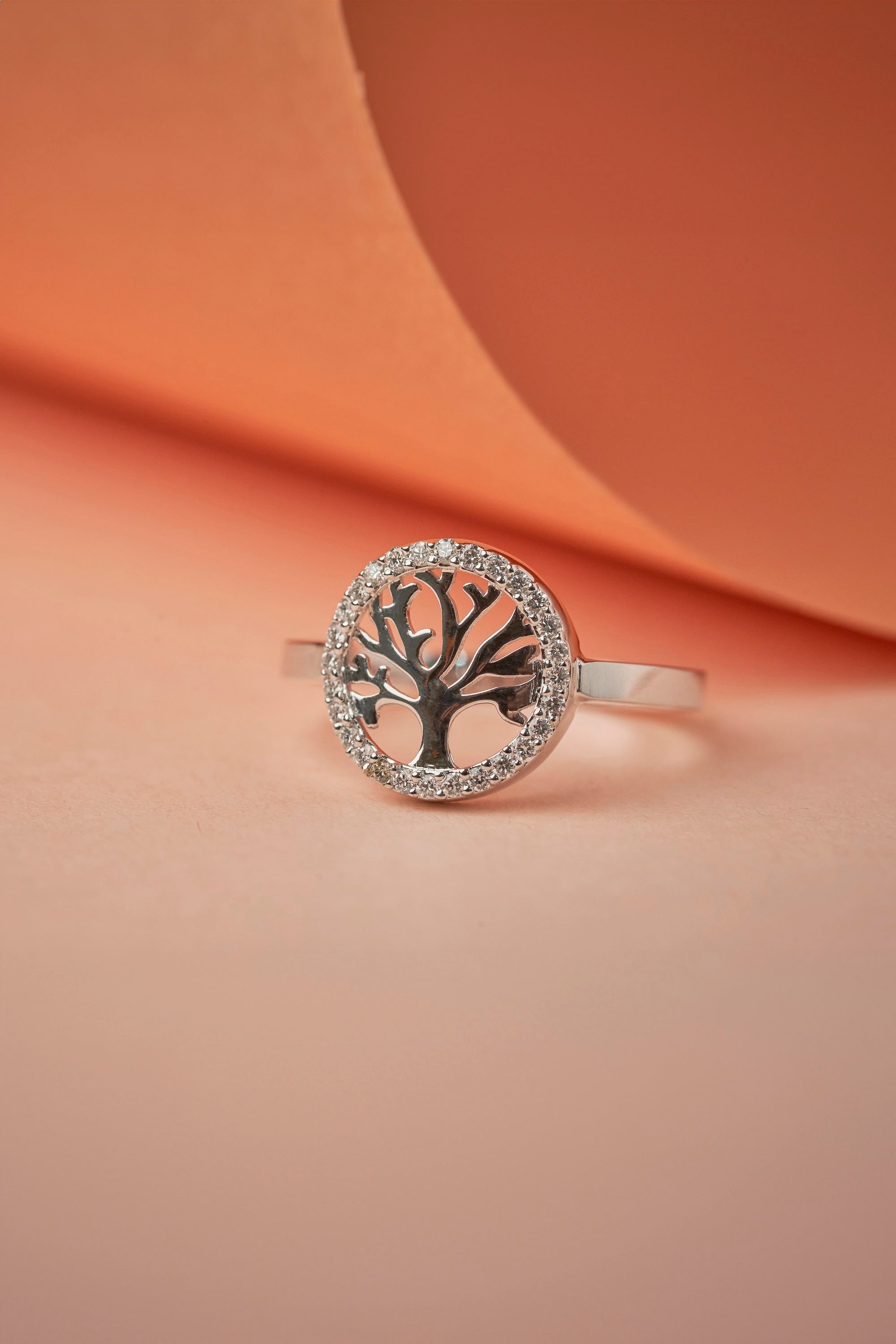 Tree shaped circular diamond ring