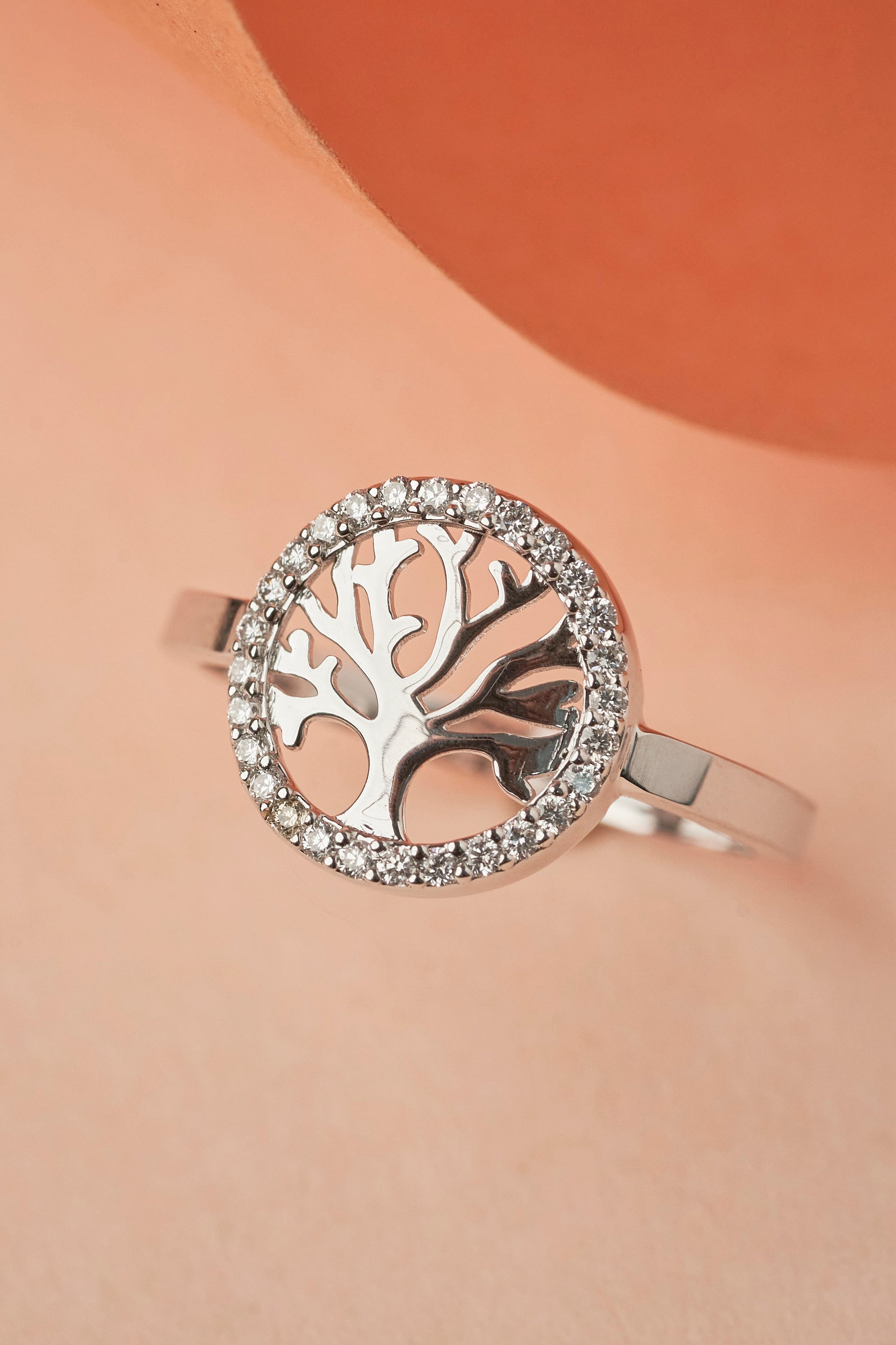 Tree shaped circular diamond ring